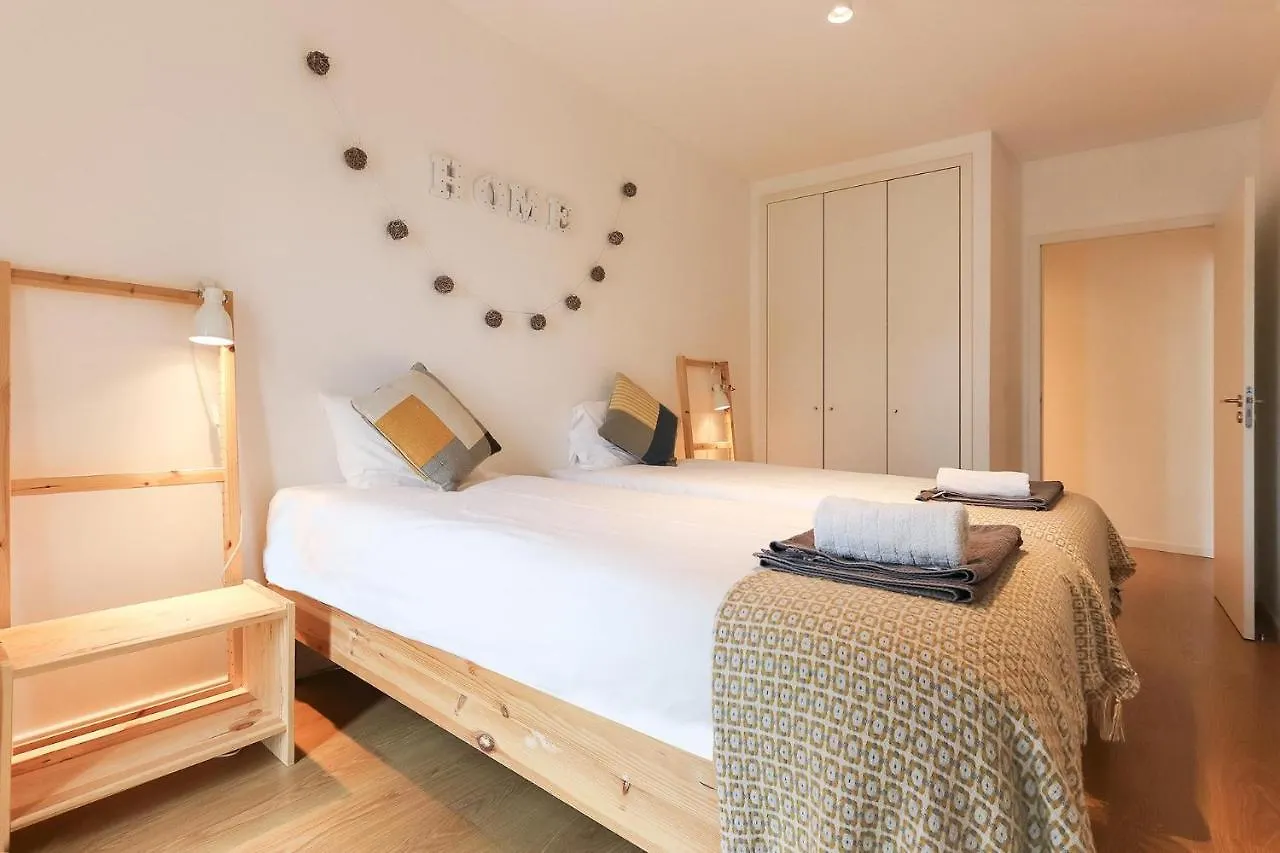 Modern & Bright Avenidas Novas By Homing Lisboa Appartement