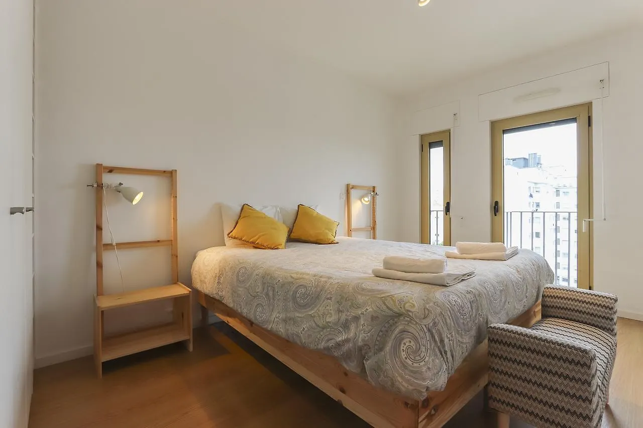 Modern & Bright Avenidas Novas By Homing Lisboa Appartement